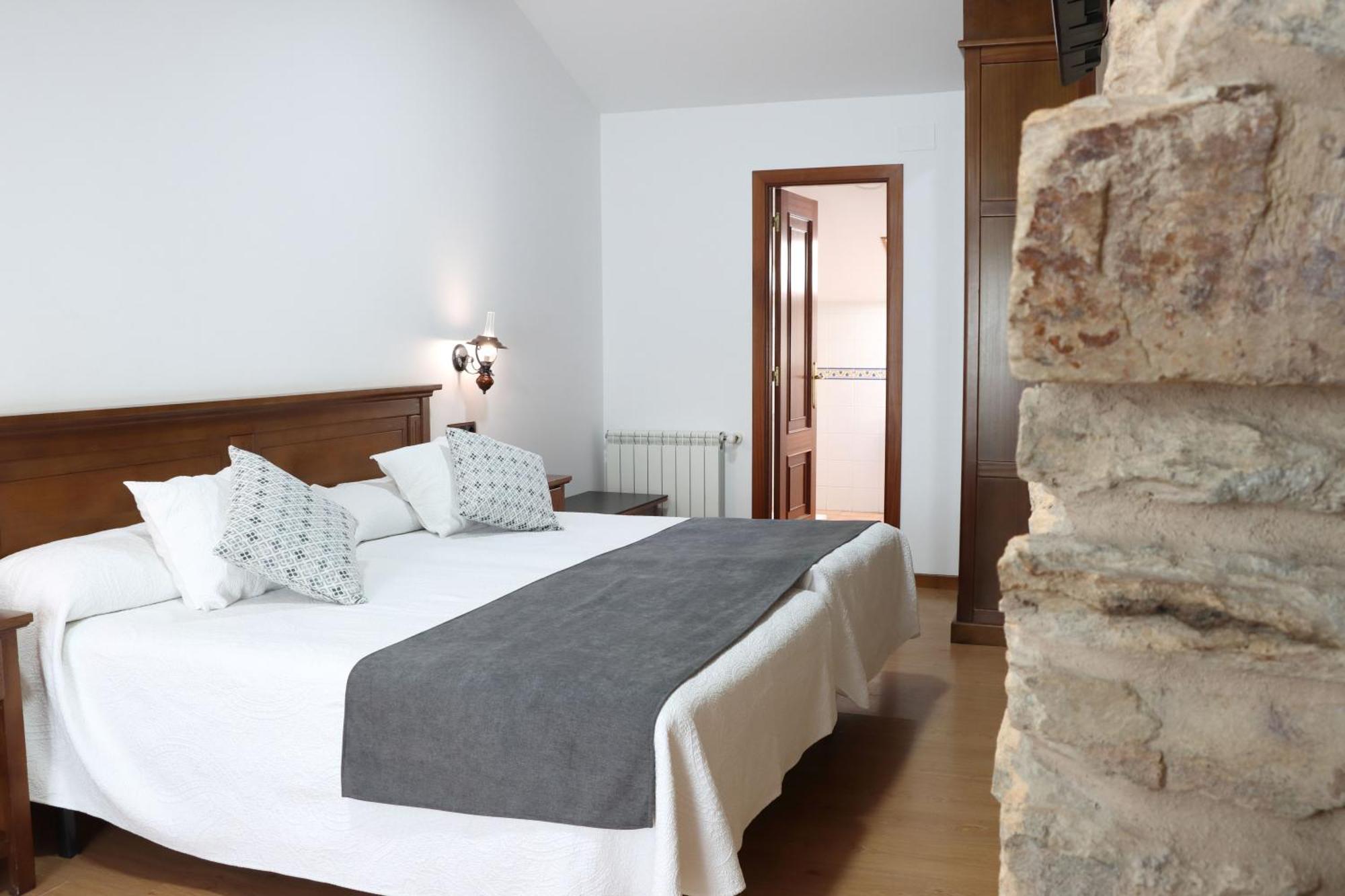 Hotel Pazos Alba Santiago de Compostela Bagian luar foto